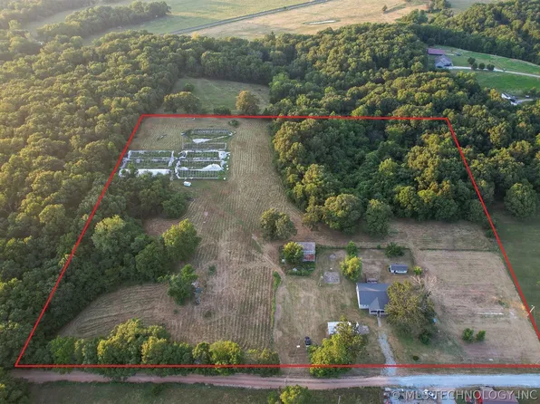 68800 E 134th Rd, Wyandotte, OK 74370