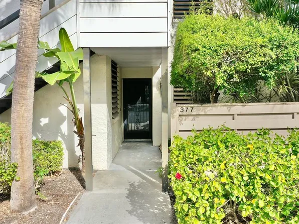 377 Springdale Dr, Bradenton, FL 34210