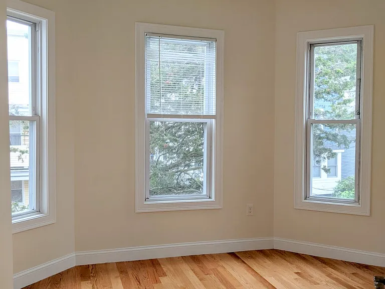 23 Thorndike St #3 — Photo 7