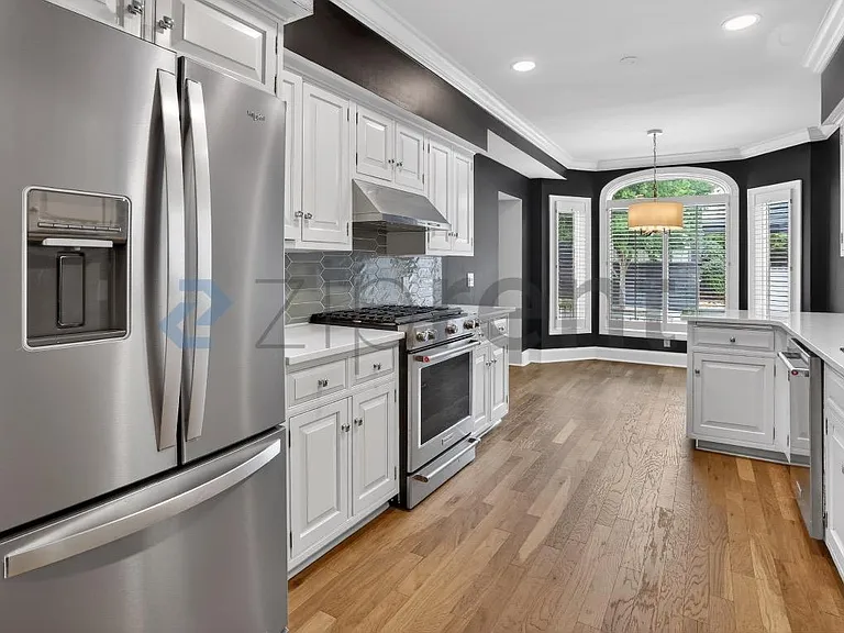 3638 Peachtree Rd NE #206 — Photo 6