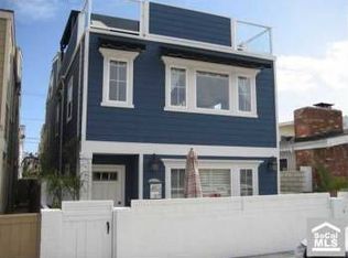 214 30th St, Newport Beach, CA 92663