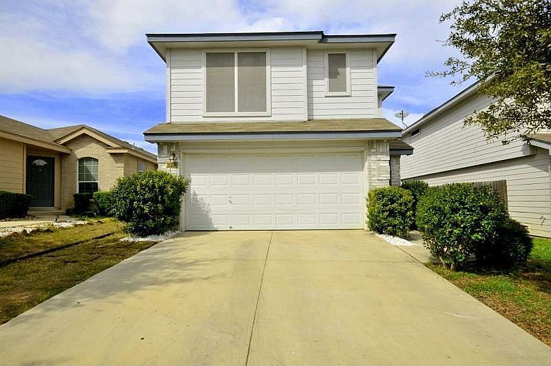 1st image of 6923 Grapevine Lk