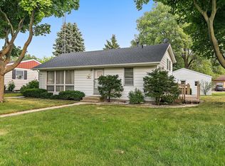 181 Terry Ct, Woodstock, IL 60098