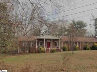 8 Sunderland Ct, Greenville, SC 29611