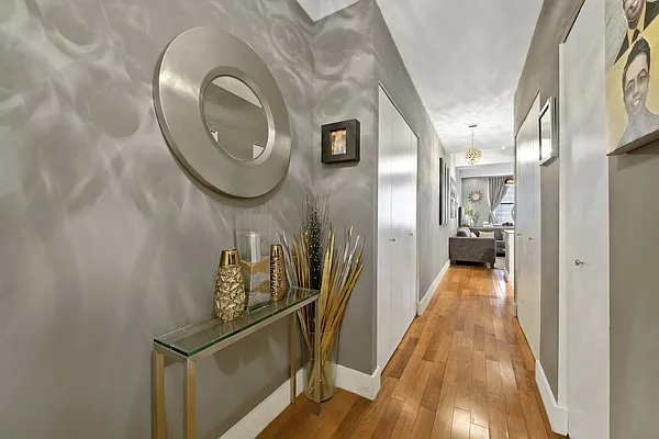 Sold by Nest Seekers International | media 5