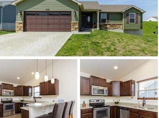 405 Prairie Creek Dr, Wentzville, MO 63385