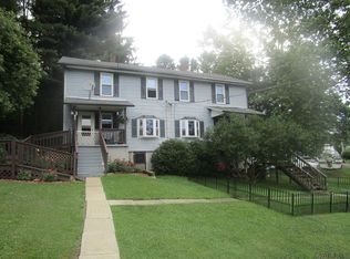 144 Waterloo St, Friedens, PA 15541