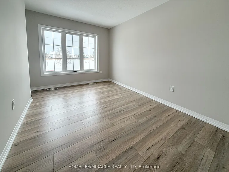 40 Middleton St — Photo 27