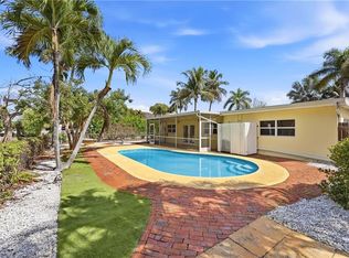 1377 11th Ct N, Naples, FL 34102