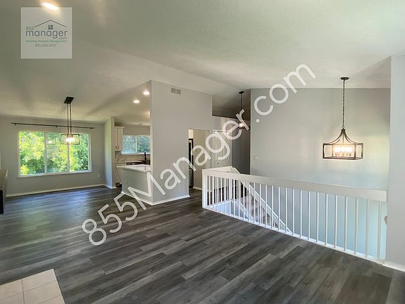 4th image of 7072 Rolling Hills Dr