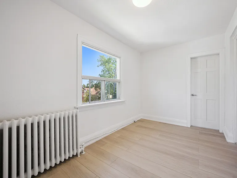 23 Louisa St #6 — Photo 10
