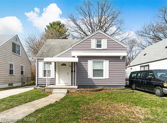 2nd image of 15831 Woodworth St