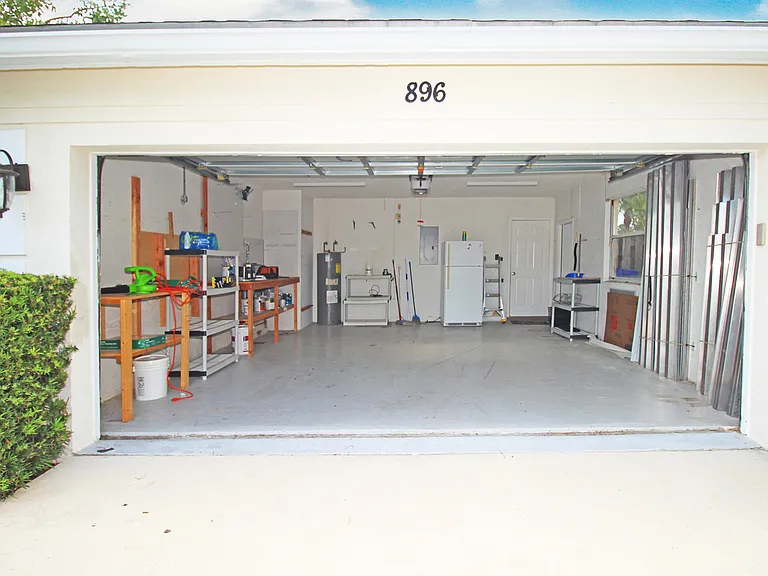 896 Rose Ct — Photo 58