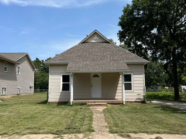 222 N Lee Ave, Clearwater, KS 67026