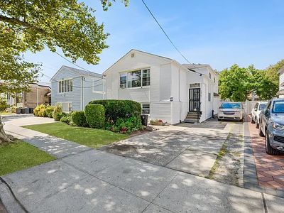 10547 Seaview Ave, Brooklyn, NY, 11236