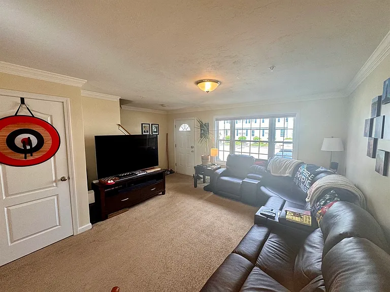 14 Merrimac Way #E — Photo 8
