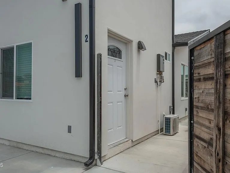 1004 Jurymast Dr #2 — Photo 4