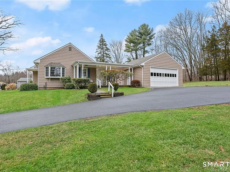 501 Lambert Rd — Photo 24