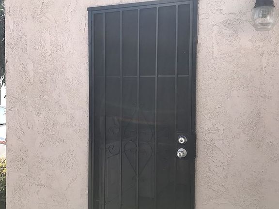 2nd image of 1405 E Lynwood Dr