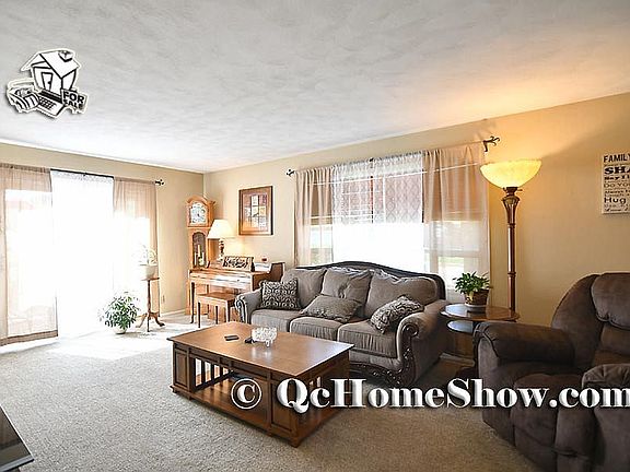 23 x 13 Living Room
