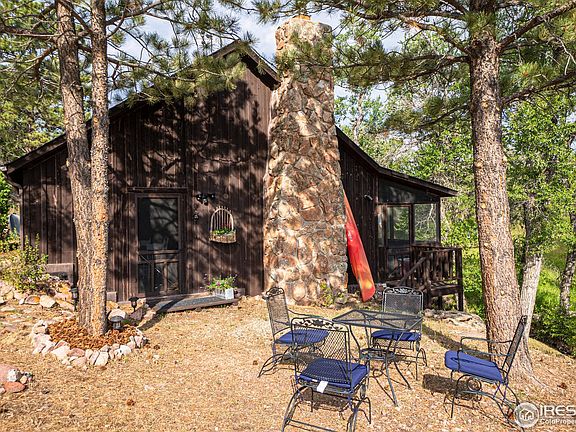 4th image of 950 Meadow Creek Rd