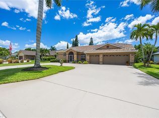 195 Palmetto Dunes CIR, NAPLES, FL 34113