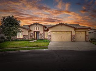 2498 Pepper Tree Ln, Manteca, CA 95336