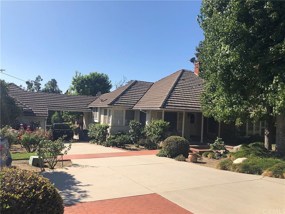 1st image of 530 W Orange Grove Ave