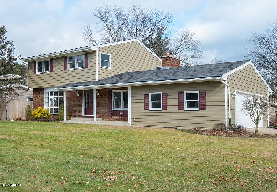 1st image of 8415 Brookwood Dr