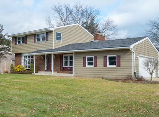 8415 Brookwood Dr, Portage, MI 49024