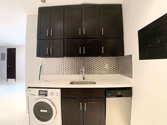 3rd image of 350 Manhattan Ave APT 6G