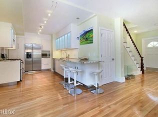 17 Saco St #1A, Newton, MA 02464