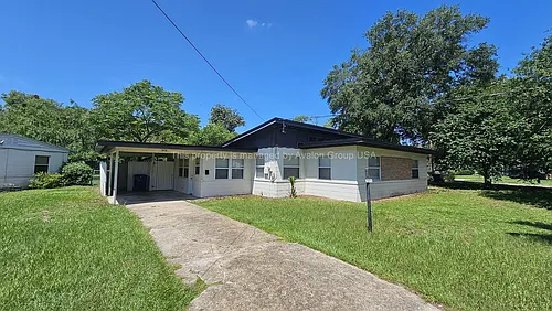 5474 N River Rd Photo 1