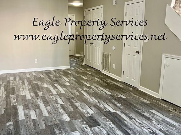 2nd image of 914 W Crawford St #6
