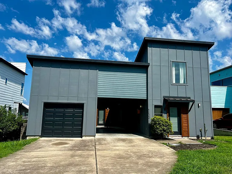 5900 Toscana Ave — Photo 1