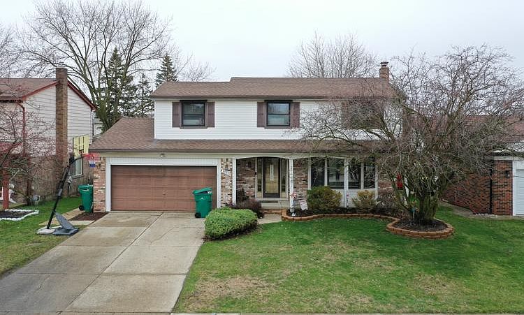 1st image of 47371 Chrys Rd