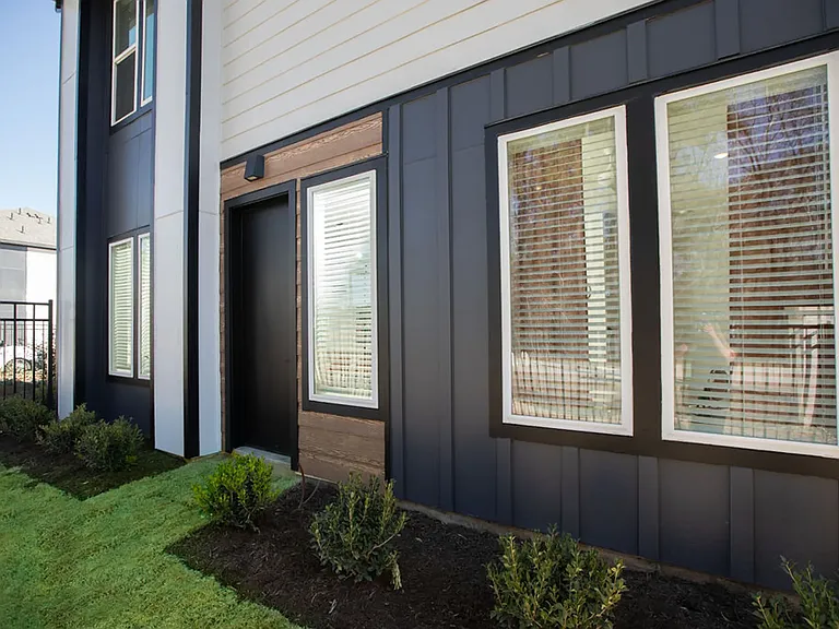 Magnolia Cir — Photo 2