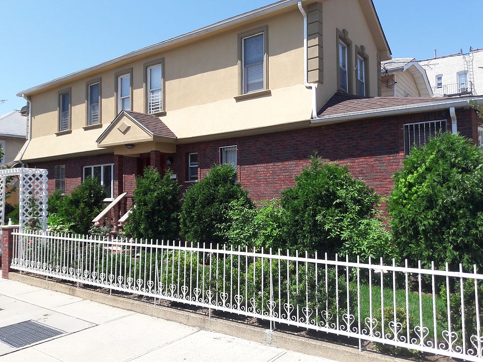 1st image of 2424 Benson Ave