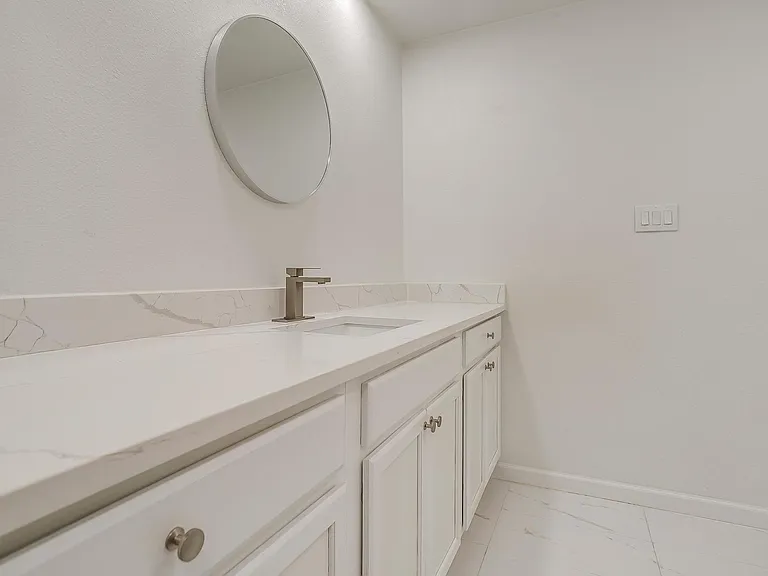 4107 Shamrock Dr — Photo 21