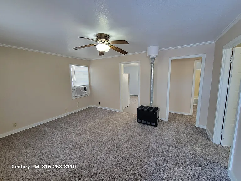 4011 E Whitney Ln — Photo 18