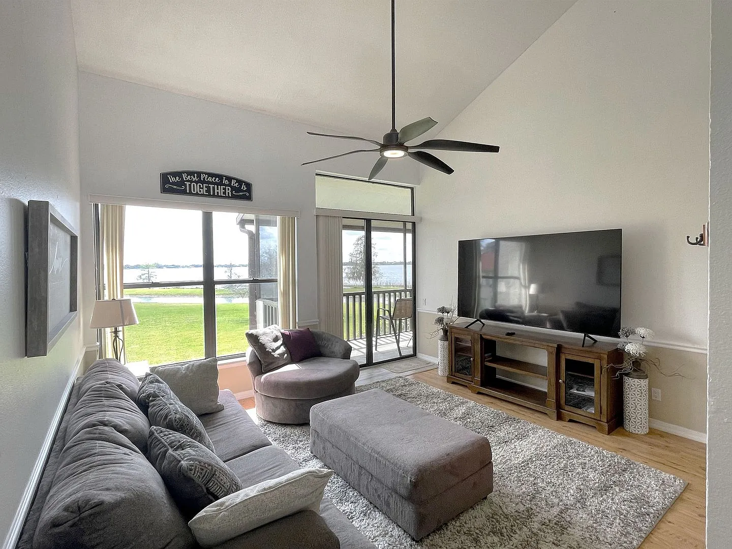 Furnished Two-Bedroom Condo in Winterset Community — Photo 3