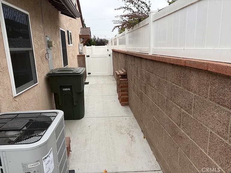 3717 W 181st St — Photo 10