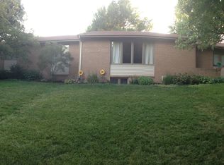 6041 Kenwood Rd, Lincoln, NE 68516