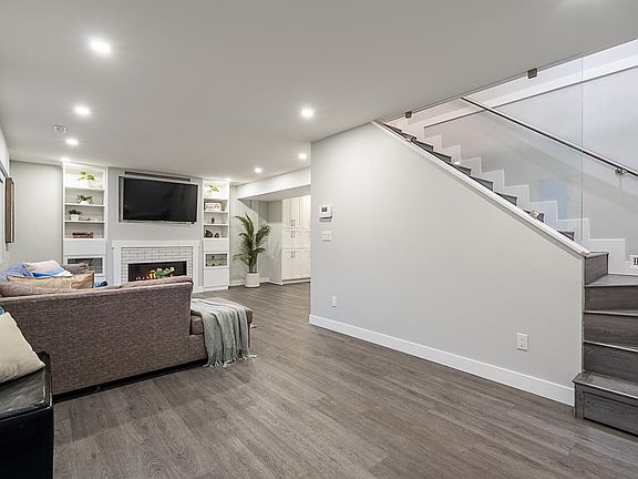 3rd image of 27527 31a Ave
