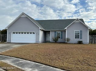916 Gum Branch Ct, Havelock, NC 28532