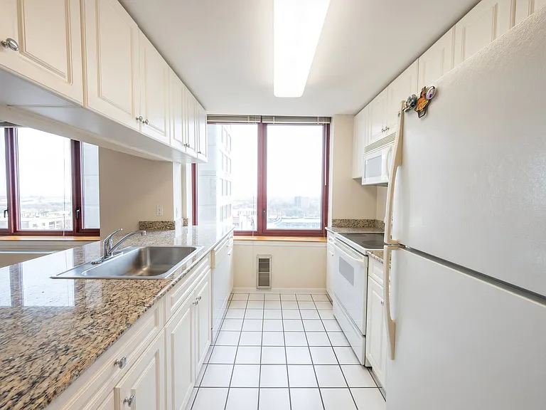 100 Old Palisade Rd #2201 — Photo 5