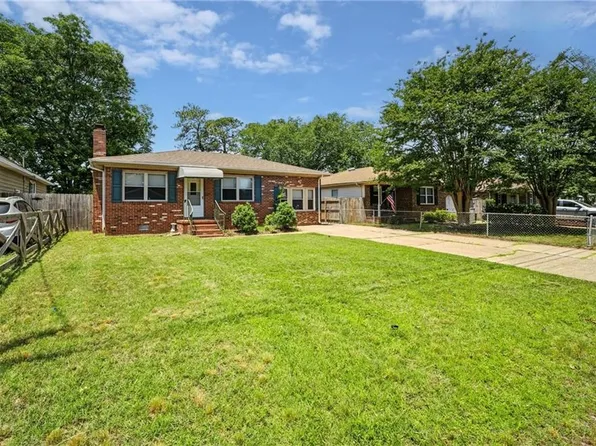 1425 Philmont Ave, Chesapeake, VA 23325