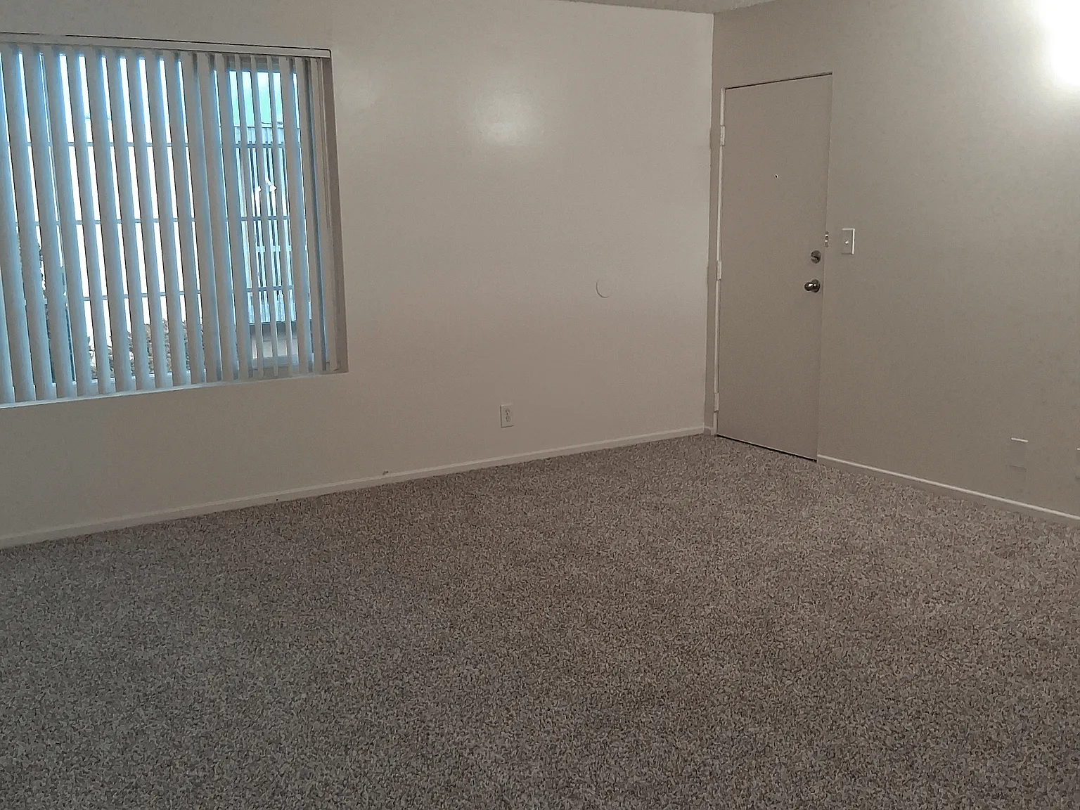 4737 Artesia Blvd — Photo 4