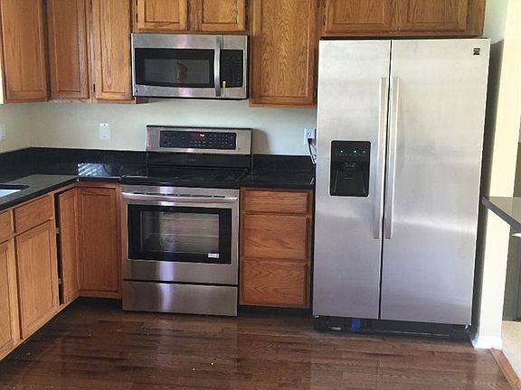 2nd image of 8072 2nd St