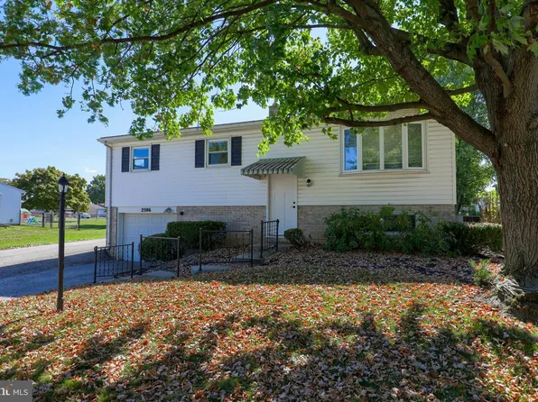 2506 Willapa Dr, Dover, PA 17315